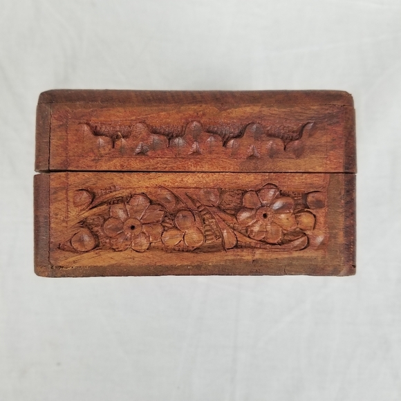 3 vintage wicker Trivets &  little etched wooden trinket box - Picture 14 of 15